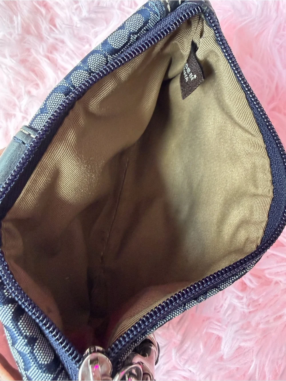 Coach Navy buckle Signature Canvas Wrislet with Leather Trim vintage y2k Bag